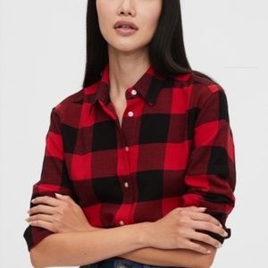 GAP Fitted Boyfriend Red & Black Buffalo Check Shirt Button Down Long Sleeves M